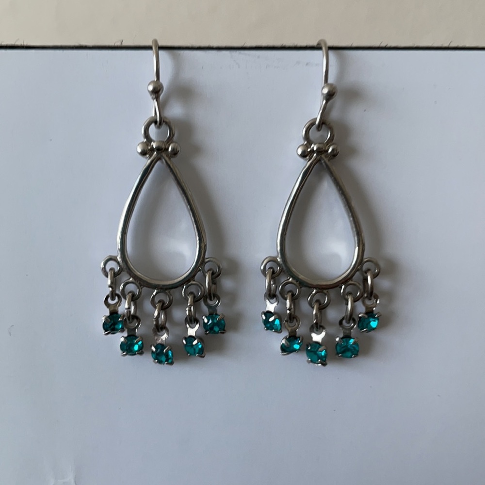 Set of 3 Pairs of Dangling Fashion Earrings - Picture 3 of 6